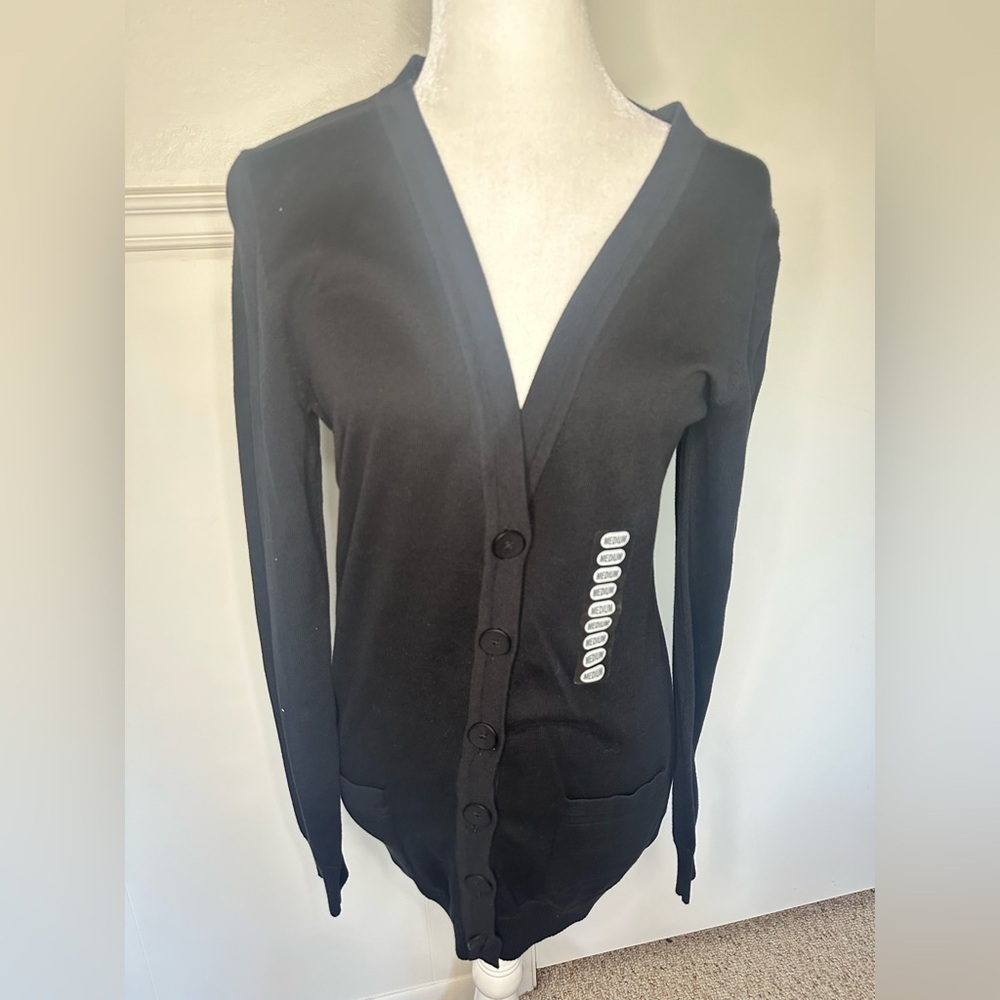 Jeanne Pierre Black V-Neck Cardigan with Fine-Knit Texture size M